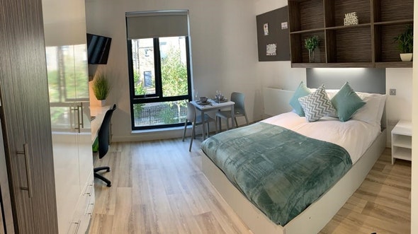  Studio - Bronze  -  Newcastle 1  - Gallery -  1