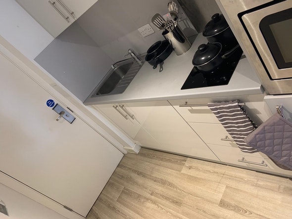  Studio Silver  -  Newcastle 1  - Gallery -  3