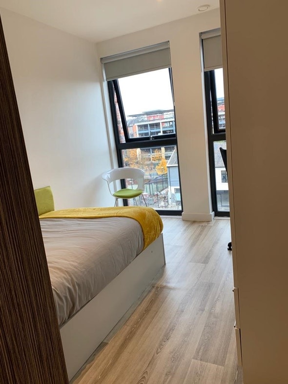  En-Suite Silver  -  Newcastle 1  - Gallery -  5