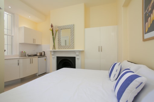  Double Studio  -  Darlinghurst Village  - Gallery -  1