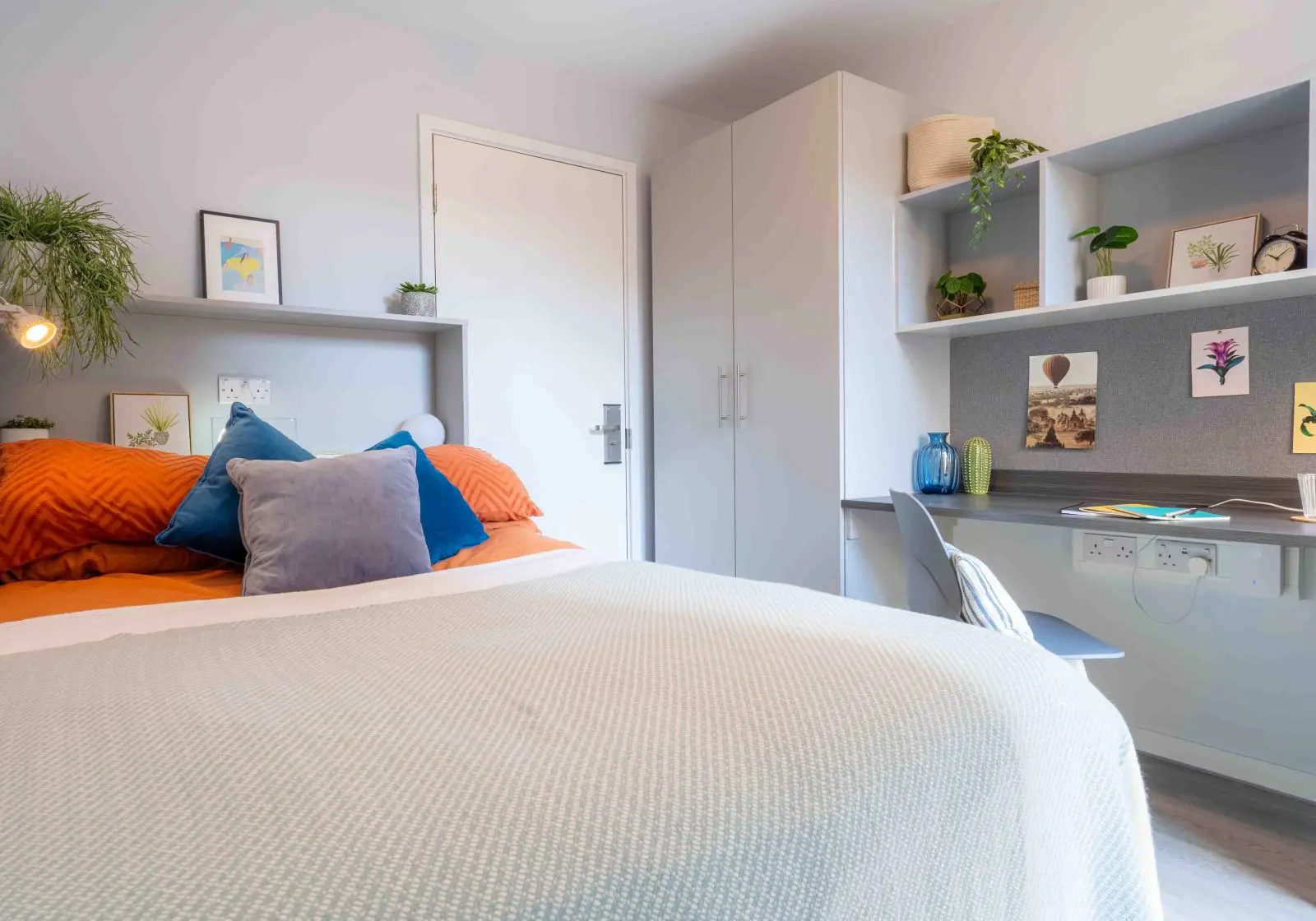  Platinum 2 Bed Apt Plus  -  iQ City  - Gallery -  1