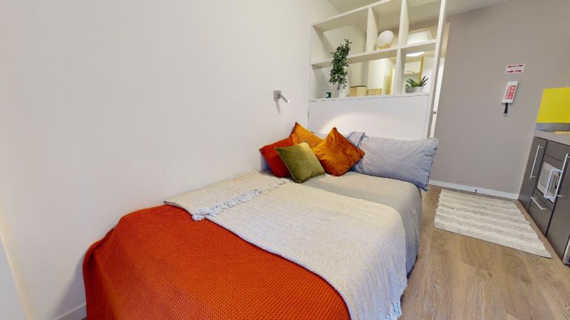  Silver Studio  -  iQ City  - Gallery -  3