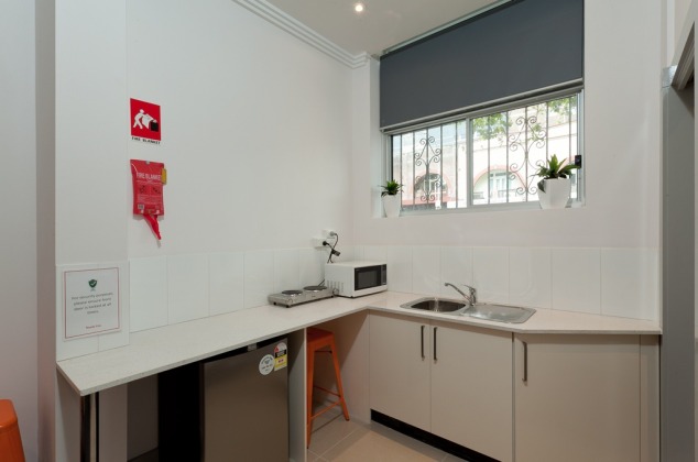  1-Bedroom / Studio Apartment - B  -  Flinders Street - Darlinghurst  - Gallery -  4