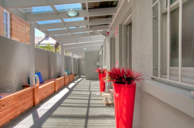  Single Studio Apartment - A  -  Flinders Street - Darlinghurst  - Gallery -  2