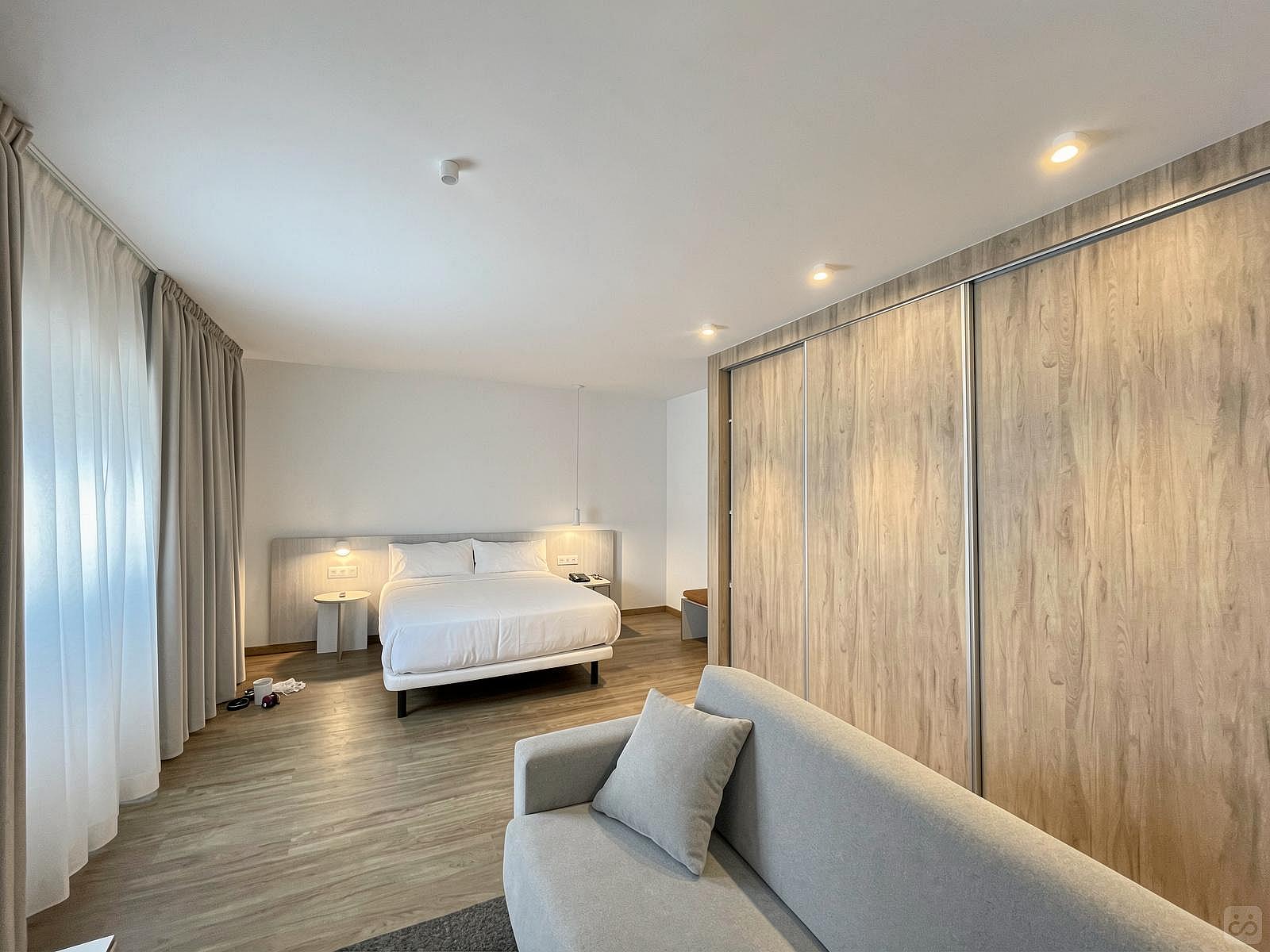  Private Apartment  -  Creative and Fully Equipped Coliving Studios in Ceao Lugo's Ideal Location  - Gallery -  6