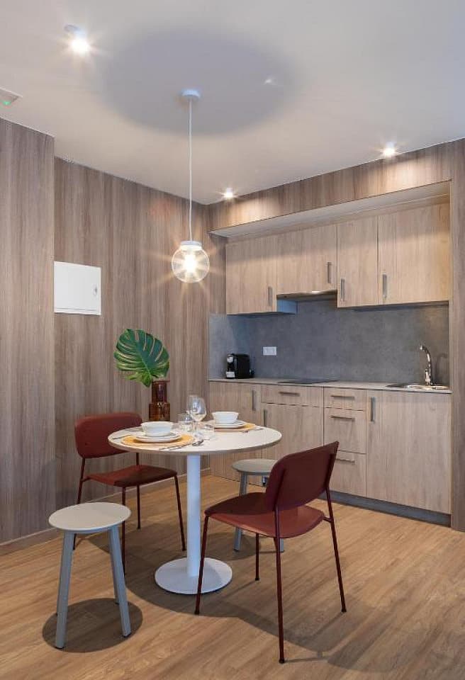  Simple Apartment  -  Creative and Fully Equipped Coliving Studios in Ceao Lugo's Ideal Location  - Gallery -  2