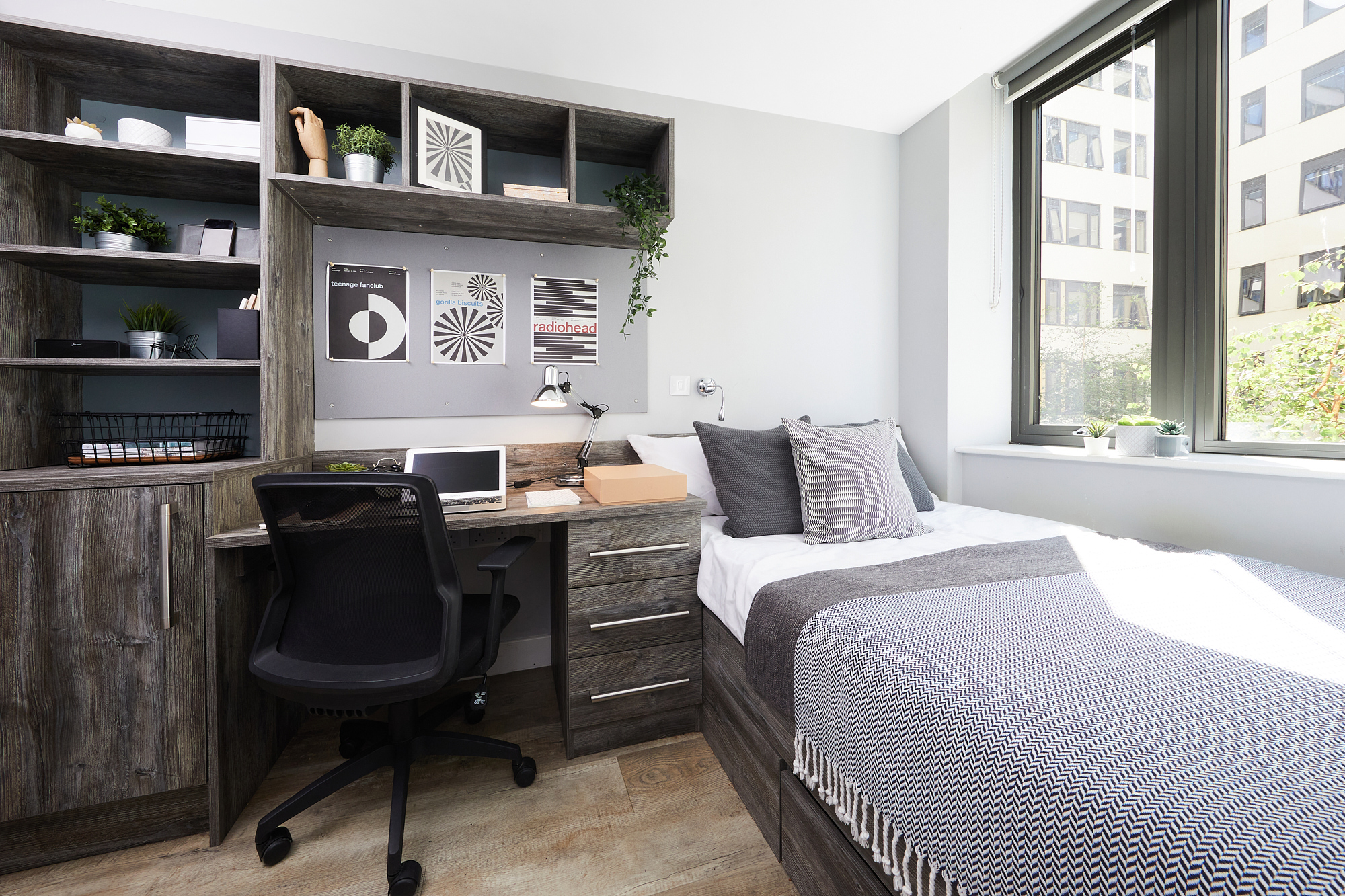  Club 2-Bed Apartment  -  Collegiate Crown Place Cardiff  - Gallery -  1