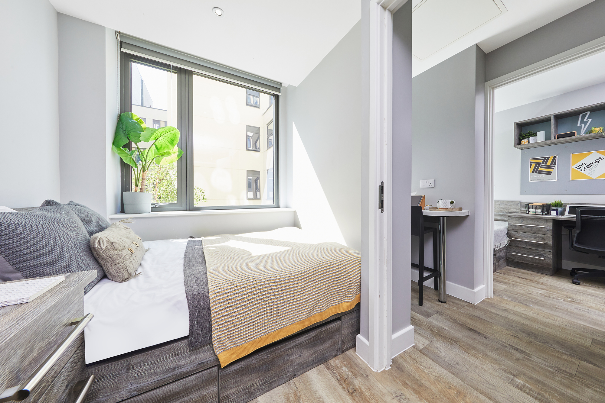  Standard Plus 2-Bed Apartment  -  Collegiate Crown Place Cardiff  - Gallery -  1