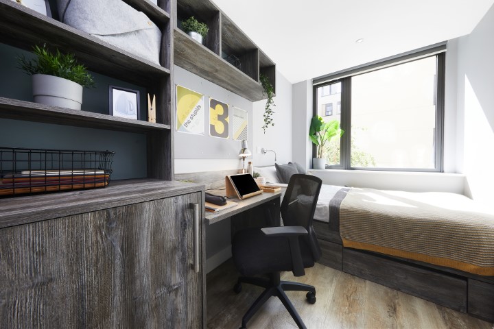  Standard Plus 2-Bed Apartment  -  Collegiate Crown Place Cardiff  - Gallery -  2