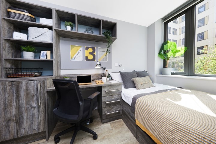  Standard Plus 2-Bed Apartment  -  Collegiate Crown Place Cardiff  - Gallery -  3