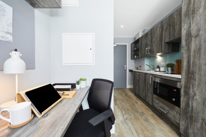  Standard Studio  -  Collegiate Crown Place Cardiff  - Gallery -  4