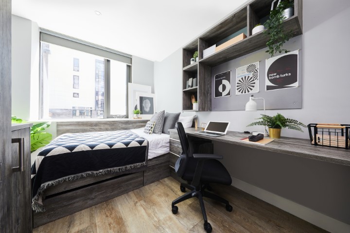  Standard Plus Studio  -  Collegiate Crown Place Cardiff  - Gallery -  5