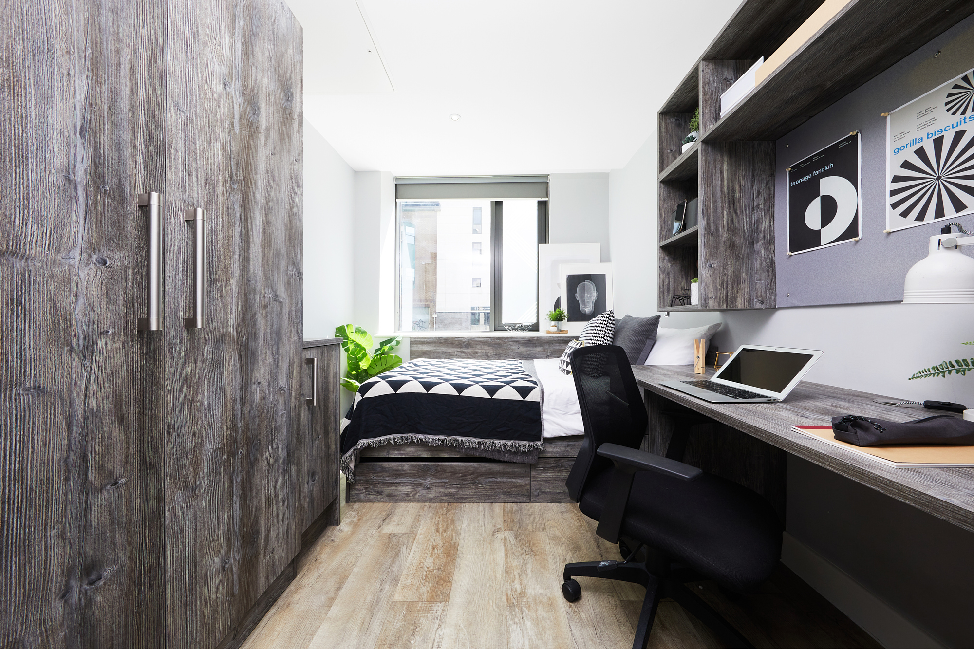  Standard Plus Studio  -  Collegiate Crown Place Cardiff  - Gallery -  1