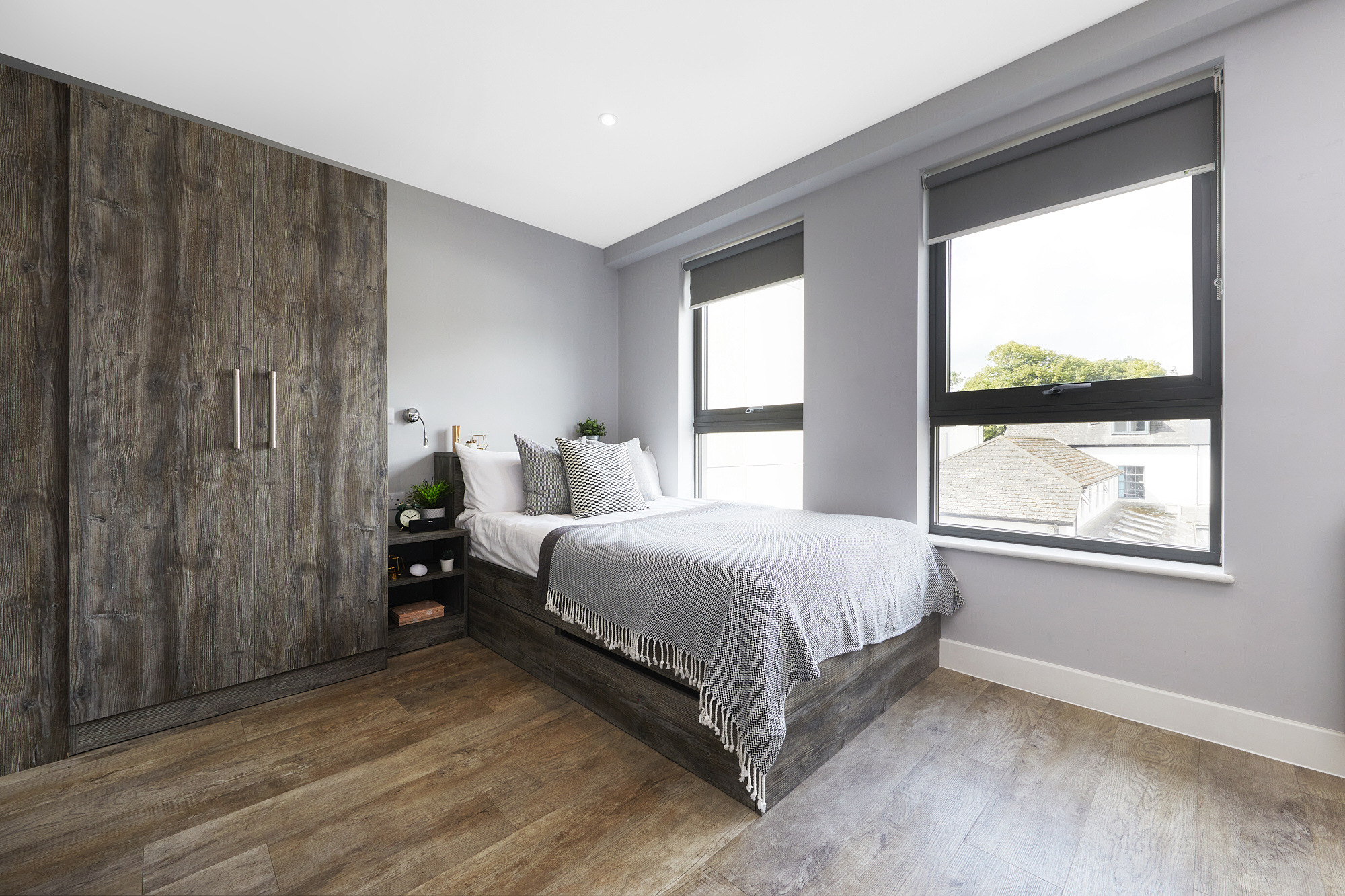  Large Studio  -  Collegiate Crown Place Cardiff  - Gallery -  1