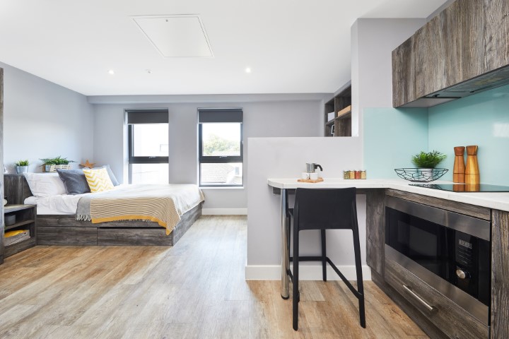  Extra Large Studio  -  Collegiate Crown Place Cardiff  - Gallery -  5