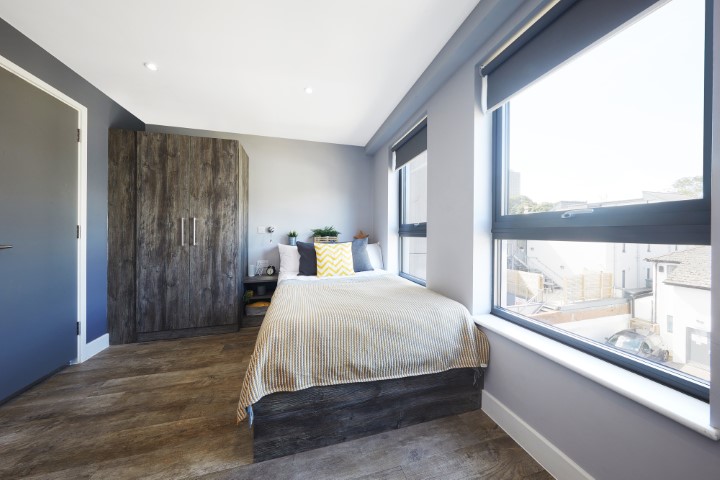  Extra Large Studio  -  Collegiate Crown Place Cardiff  - Gallery -  2