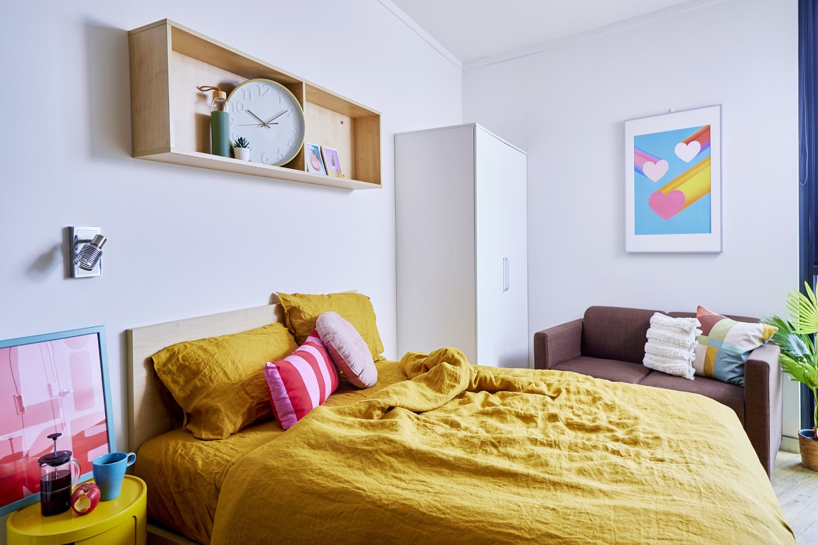  Ultra Studio Apartment - Double Bed With Standard View  -  Urbanest Cleveland Street  - Gallery -  1