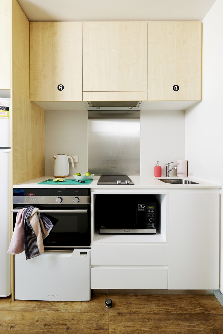  Ultra Twin Apartment - King Single Bed With Standard View  -  Urbanest Cleveland Street  - Gallery -  11