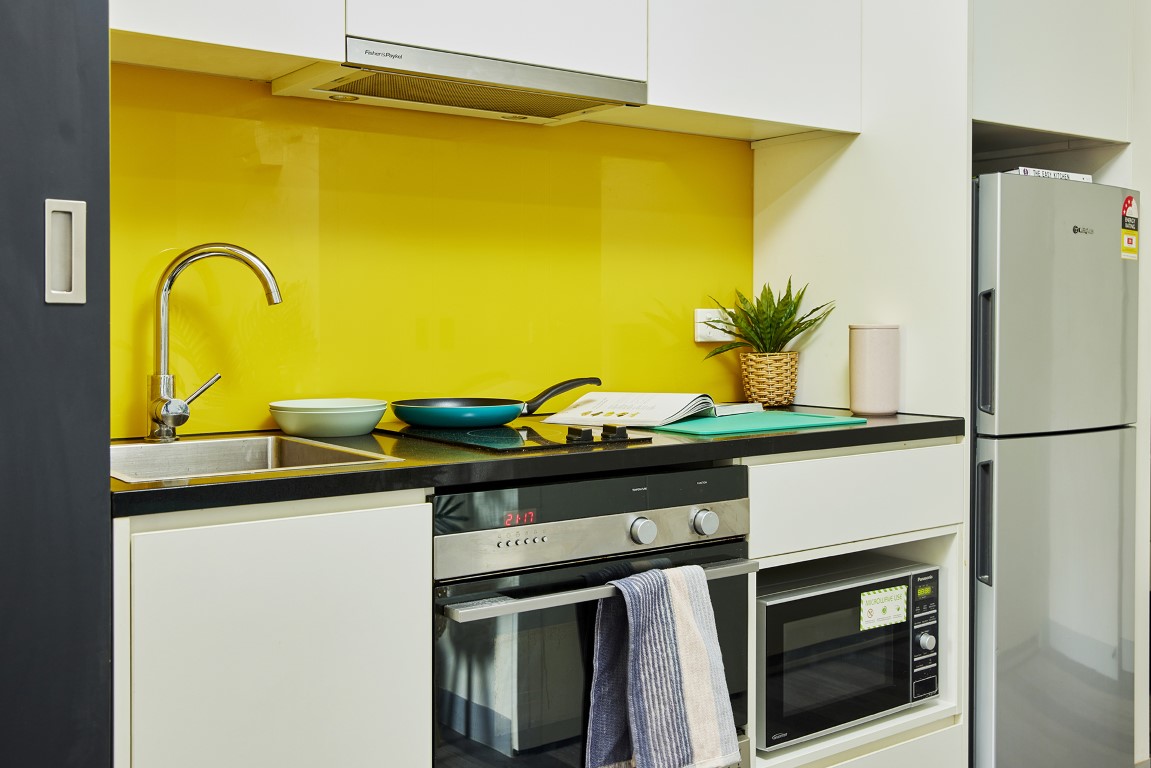  Double Bed, Signature Plus Studio Apartment, With Courtyard  -  Urbanest Glebe  - Gallery -  10