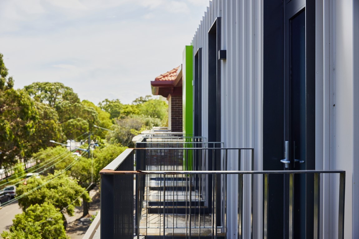  Double Bed, Signature Plus Studio Apartment, With Courtyard  -  Urbanest Glebe  - Gallery -  4