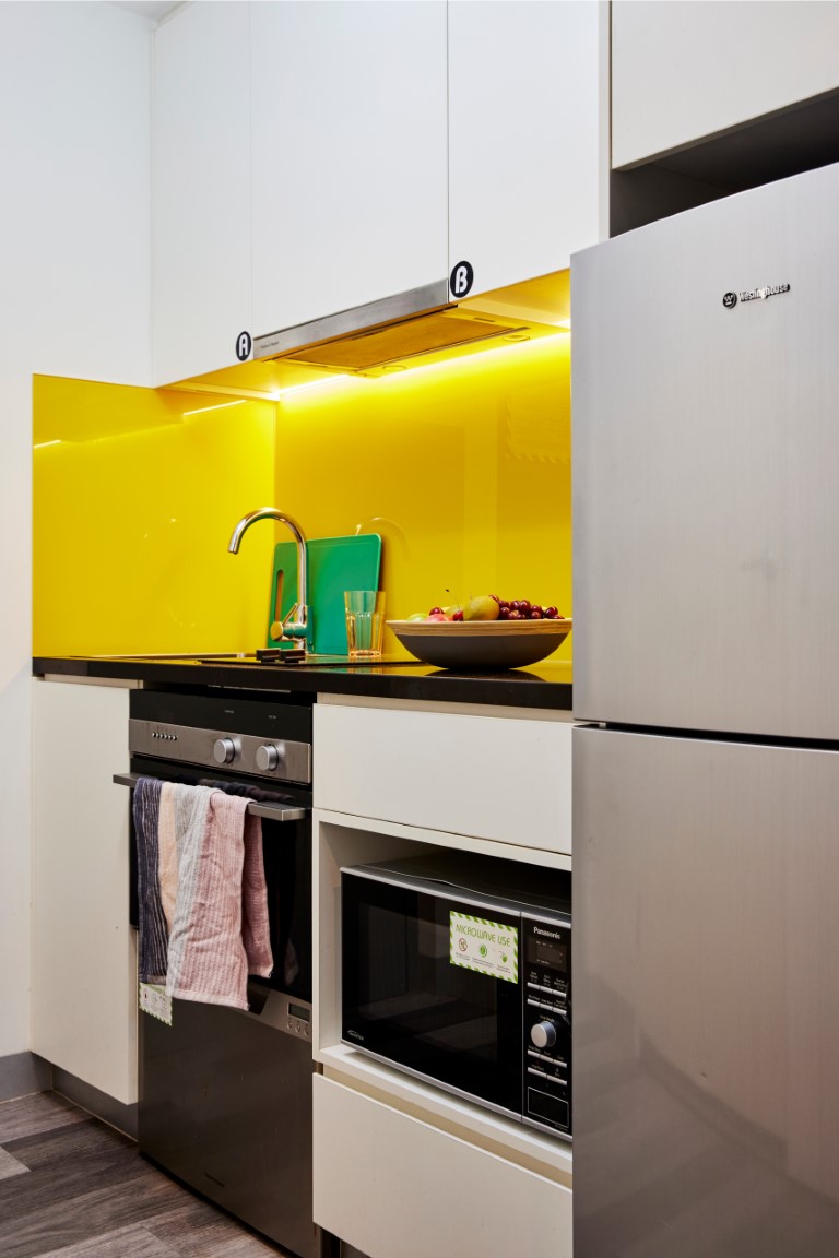 Single Bed, Twin Apartment, Standard View With Balcony - Scape Glebe - Gallery - 5