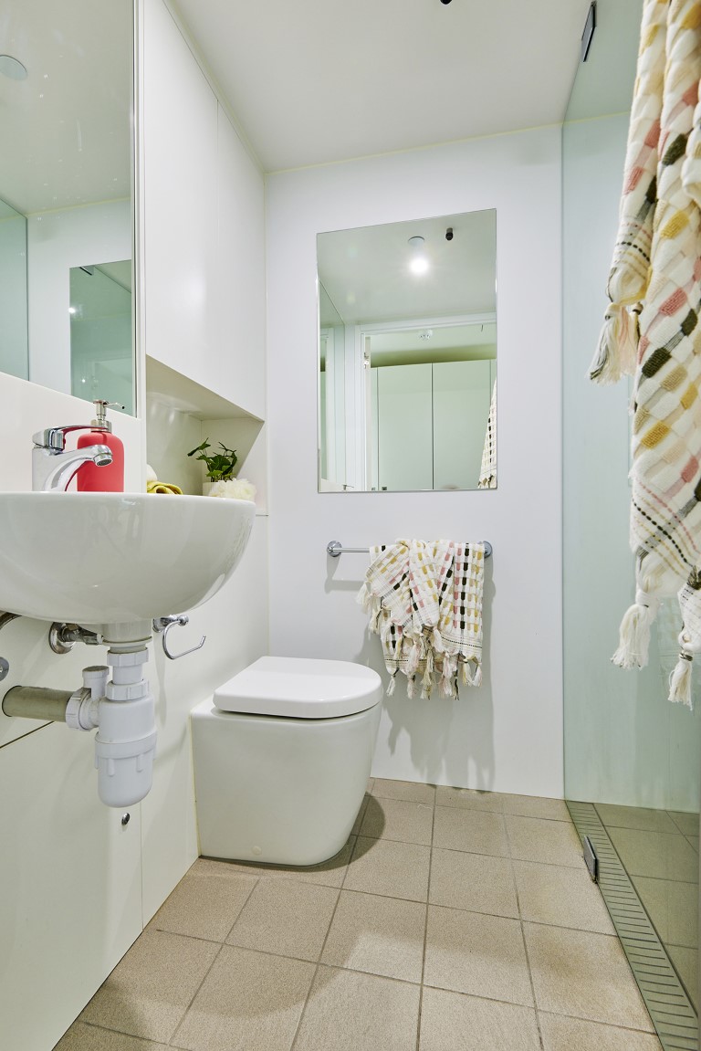 Double Bed, 1 Bed Apartment, Standard View With Balcony - Scape Glebe - Gallery - 6