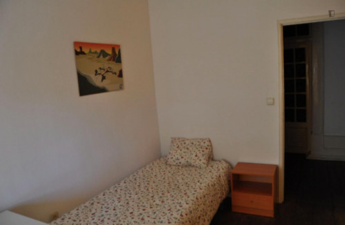 Nice single bedroom in Covilhã