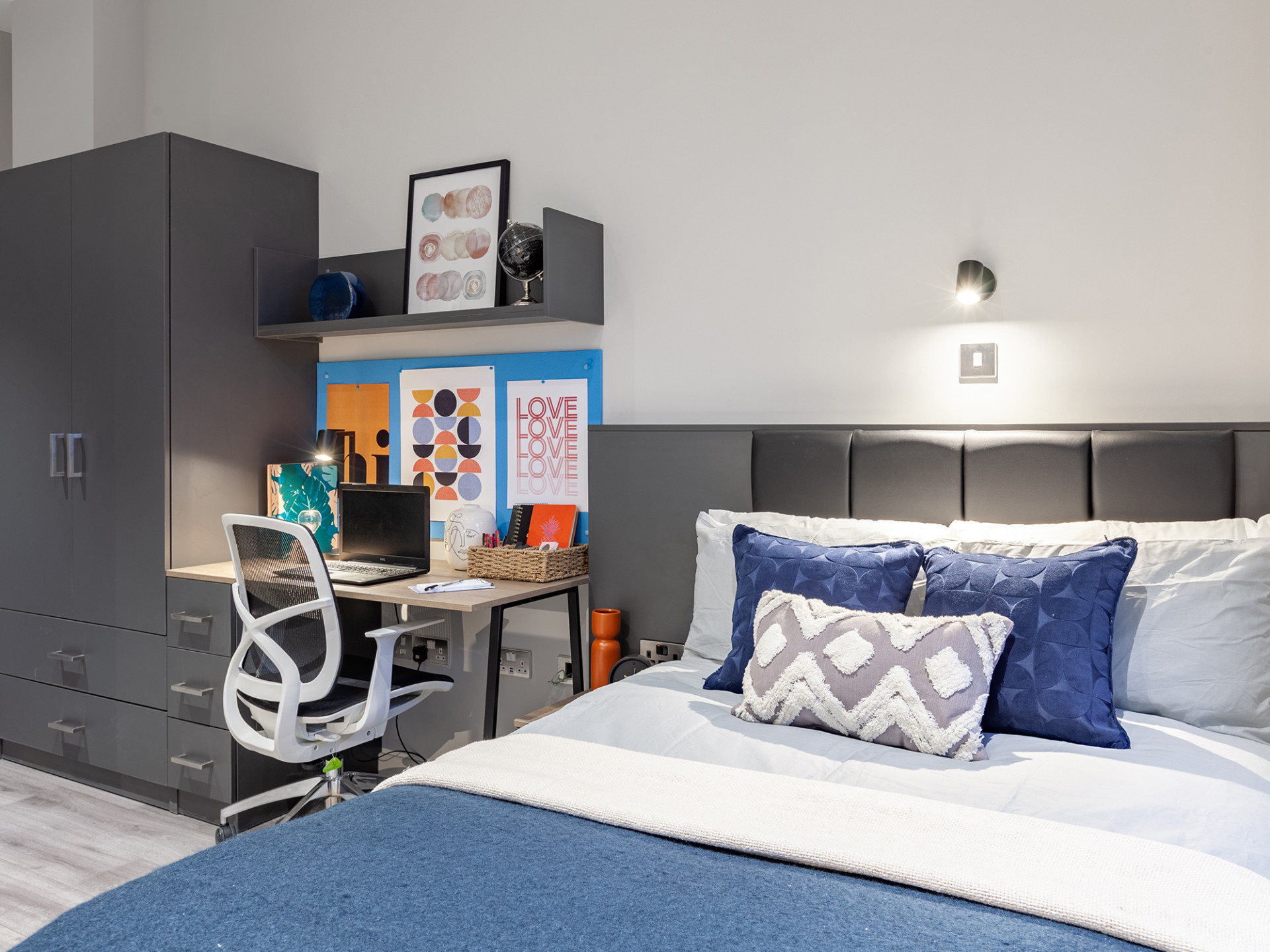 Premium Accessible Studio - 24