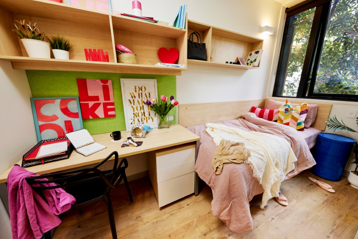  Single Bed, Twin Room In 8 Bed Apartment  -  Urbanest Sydney Central  - Gallery -  10