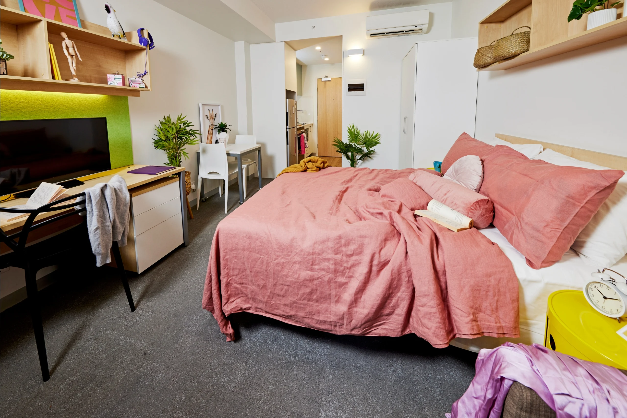  Ultra Studio Apartment  -  Urbanest Sydney Central  - Gallery -  1