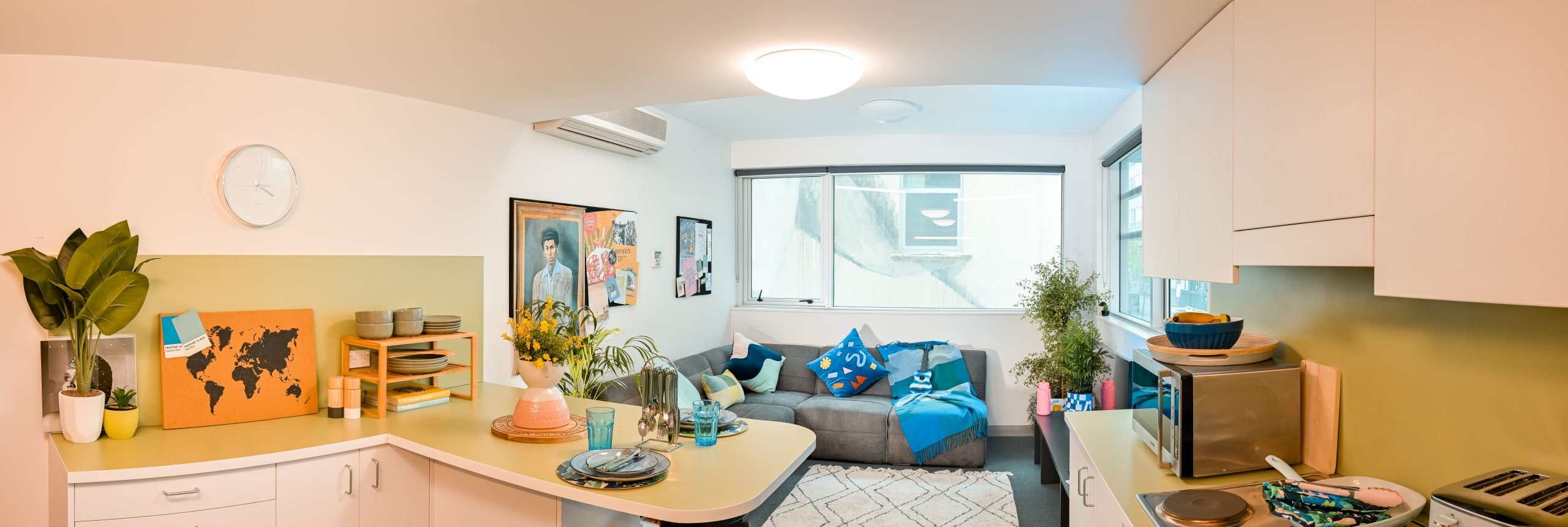  King Single Bed, 4 Bed Apartment With En-Suite  -  Urbanest North Terrace  - Gallery -  5