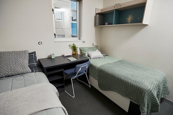  Twin Bed, 5 Bed Apartment  -  Urbanest North Terrace  - Gallery -  1