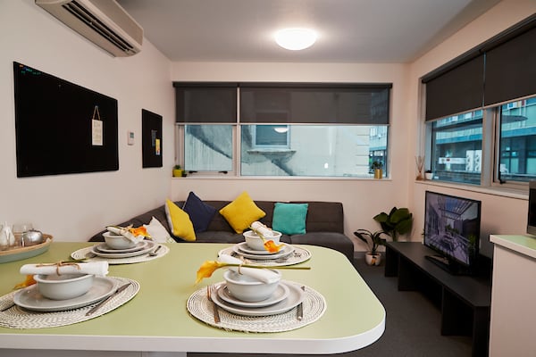  Twin Bed, 5 Bed Apartment  -  Urbanest North Terrace  - Gallery -  5