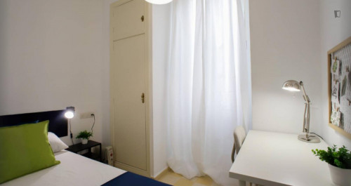 Comfy single bedroom in Russafa