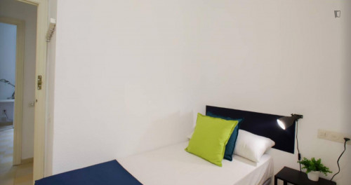 Comfy single bedroom in Russafa