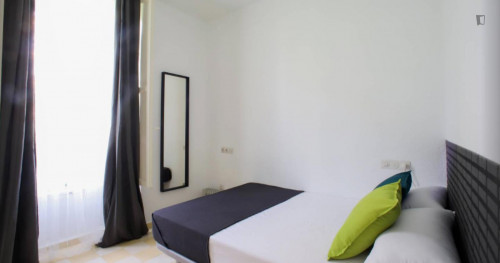 Comfy single bedroom in Russafa