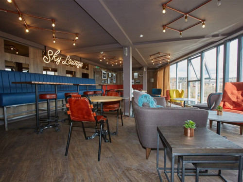 Woodside House - Communal Area