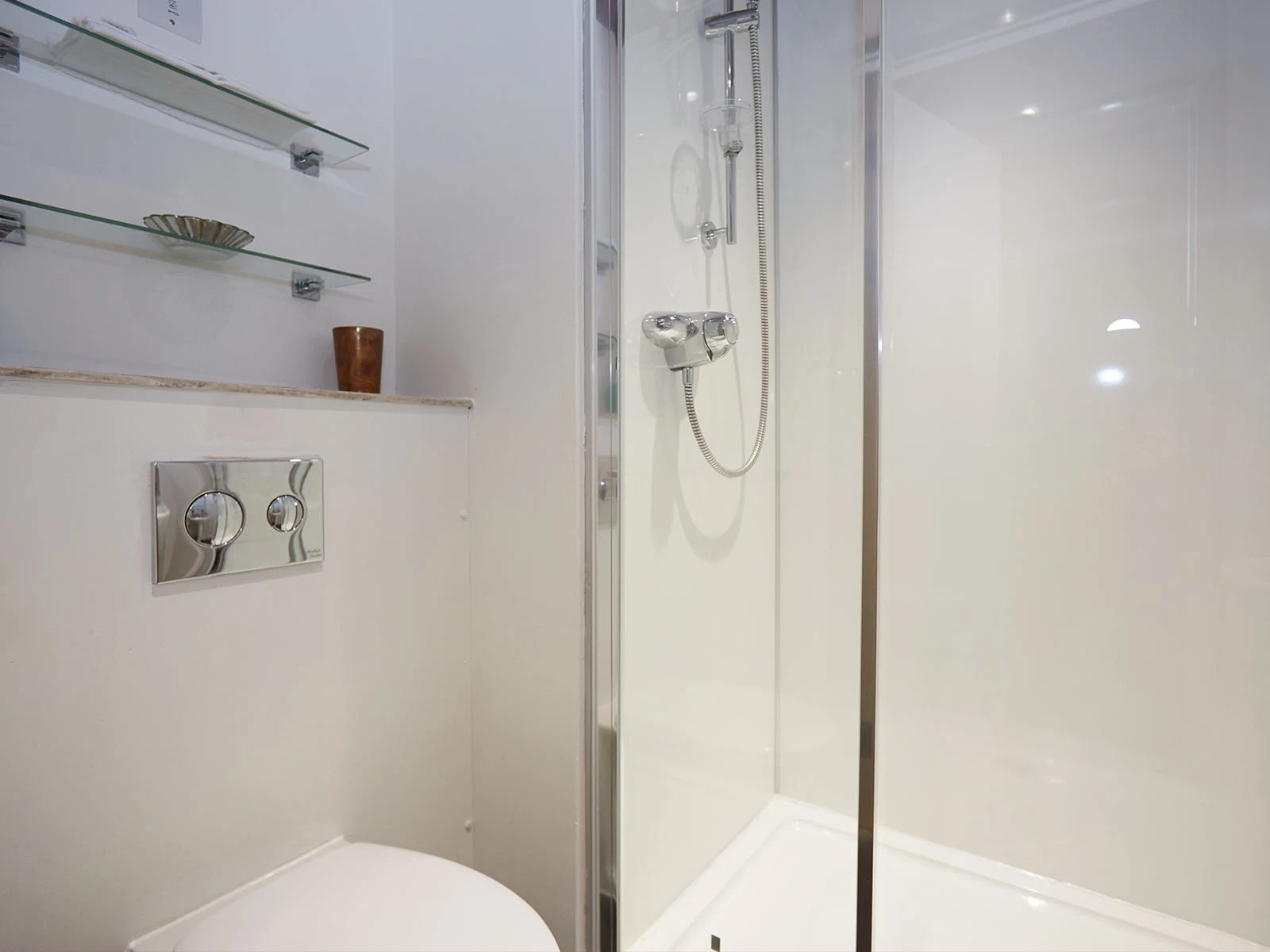  Superior Plus Studio  -  Woodside House  - Gallery -  2