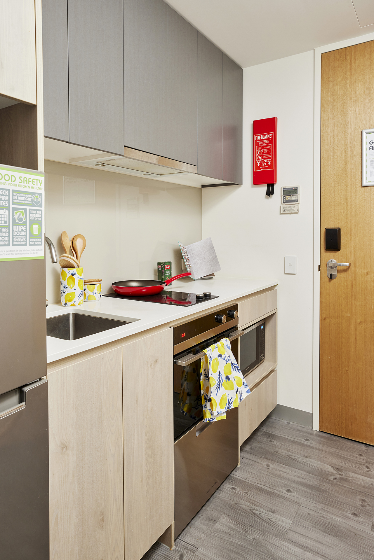  Single Bed, 2 Bed Shared Apartment, Standard View  -  Urbanest Carlton  - Gallery -  2