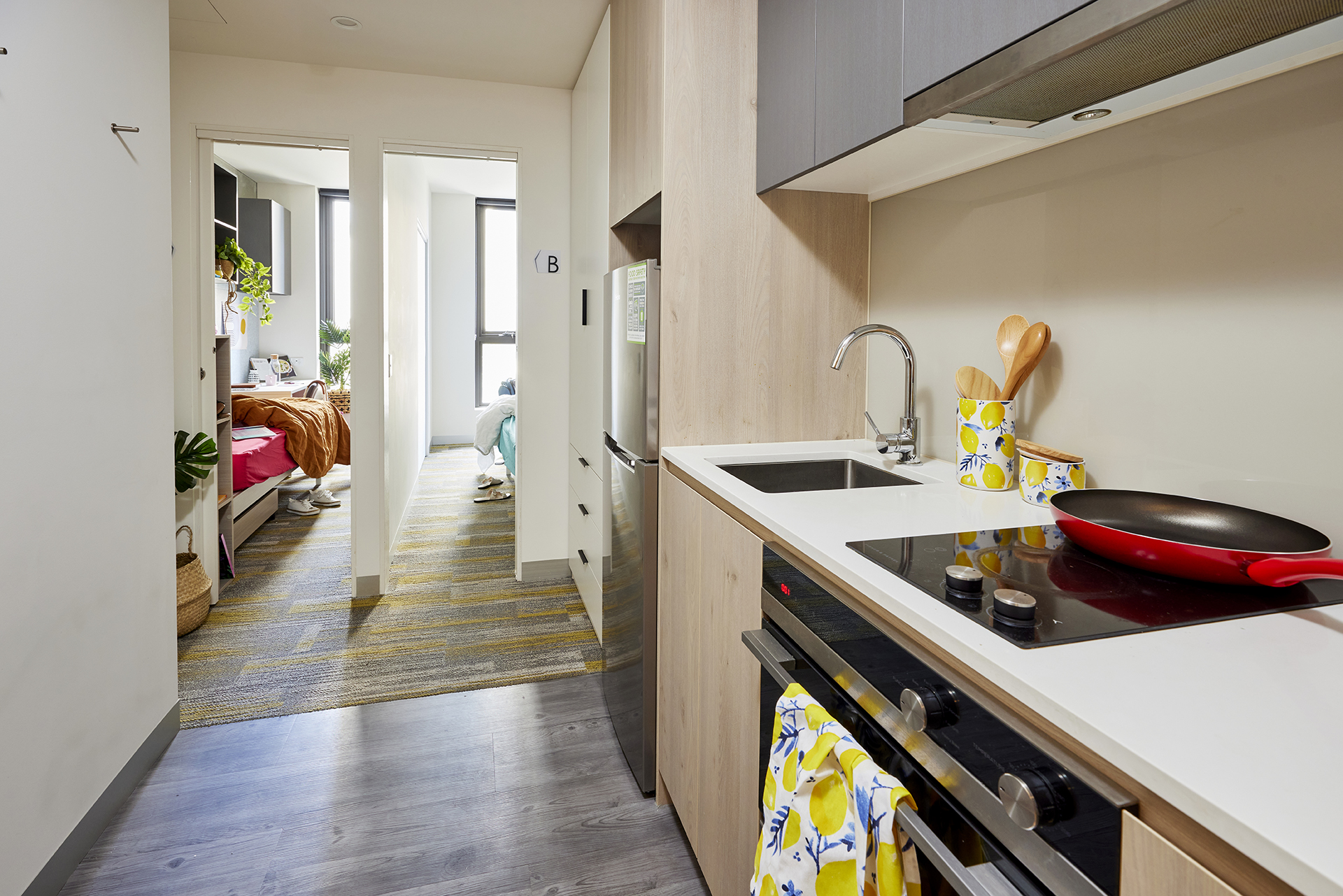  Single Bed, 2 Bed Shared Apartment, Standard View  -  Urbanest Carlton  - Gallery -  5