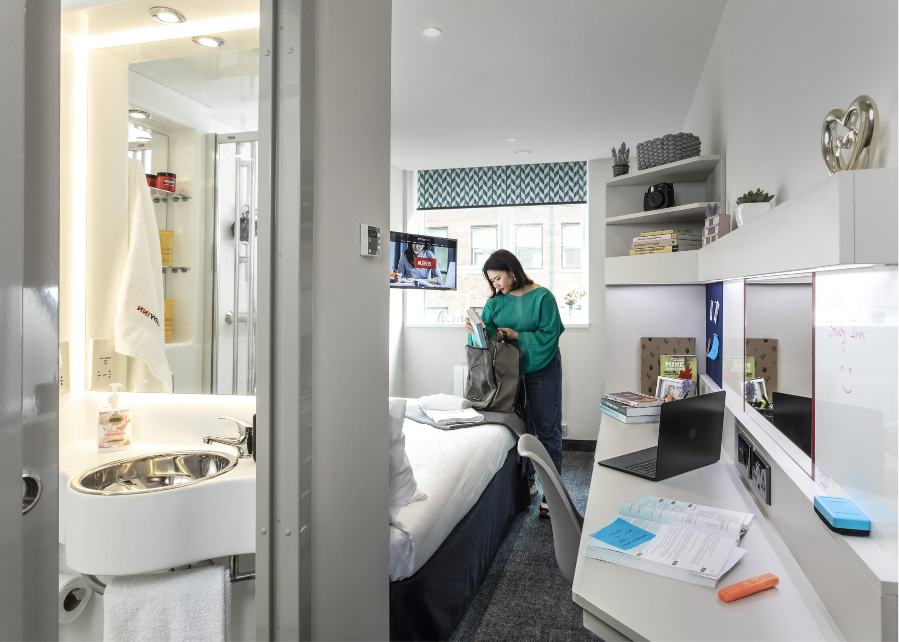  Gold Plus En-Suite Serviced Flat  -  Brotherton House  - Gallery -  4