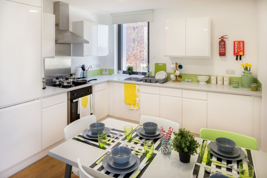  5 Bed En-Suite  -  Grand Felda House (Wembley)  - Gallery -  12