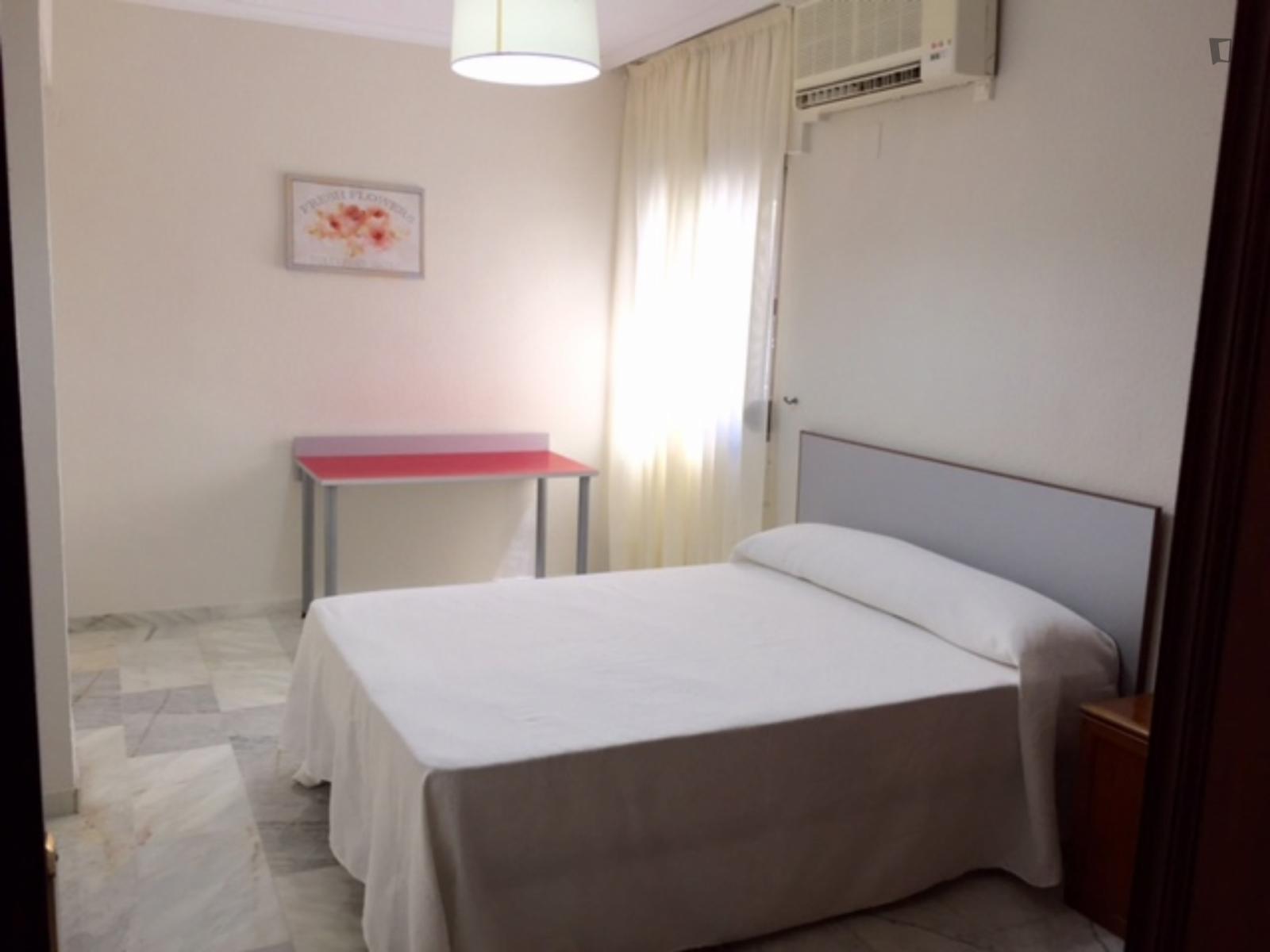 Double Bedroom In 4-Bedroom Apartment - Double bedroom in 4-bedroom apartment - Gallery - 1