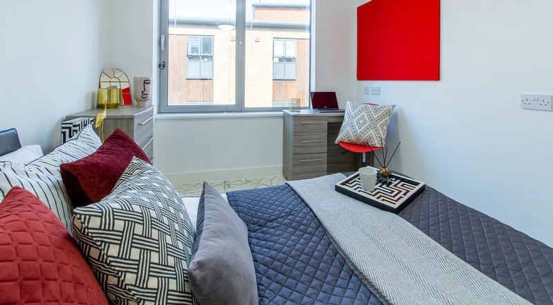  Studio Sapphire  -  Queens Gate  - Gallery -  1