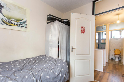 Cool single bedroom in well-connected Stepney - Gallery - 3