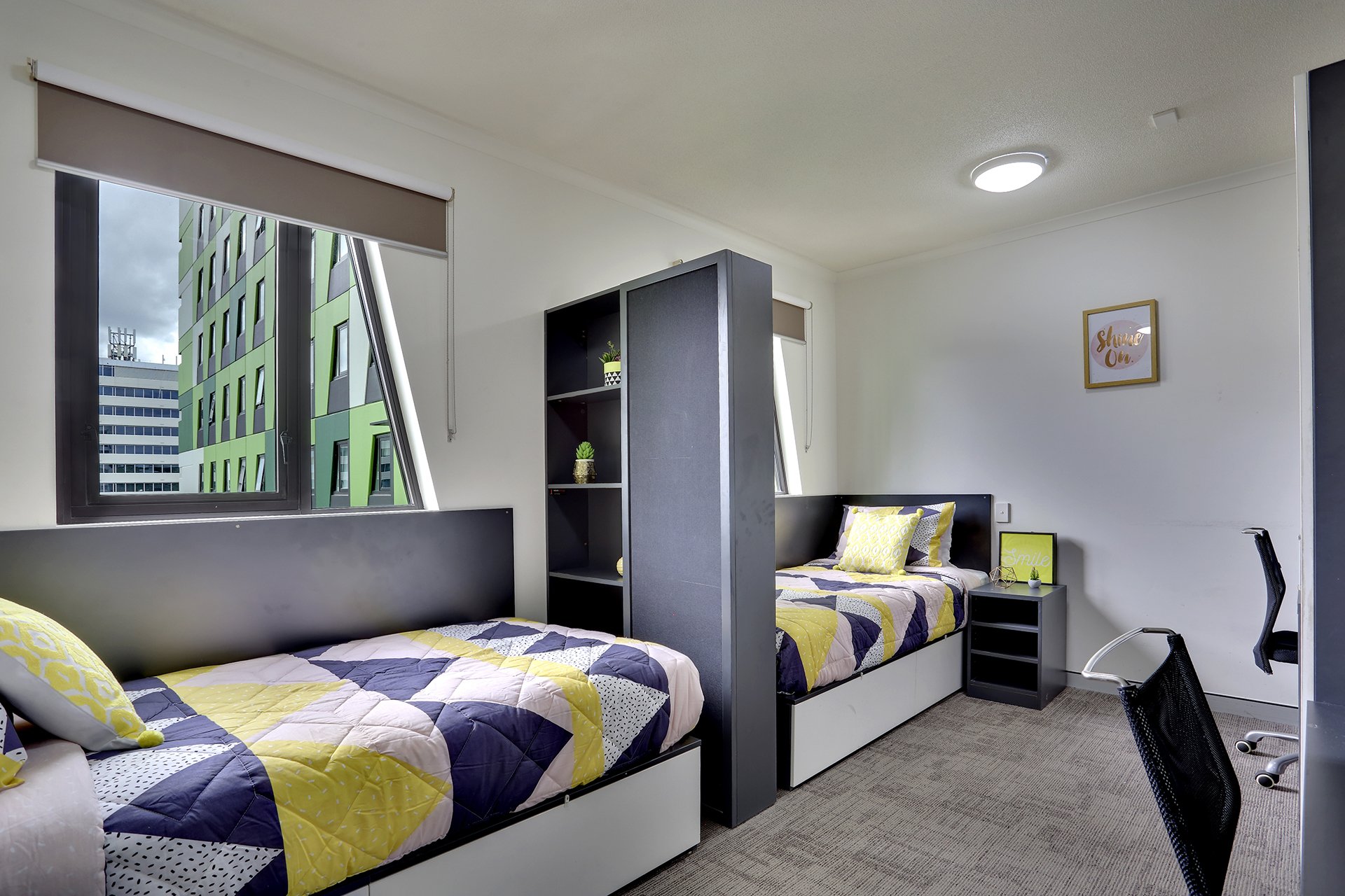  King Single Bed, Twin Room In 16 Bed Apartment  -  Scape Tribune  - Gallery -  3