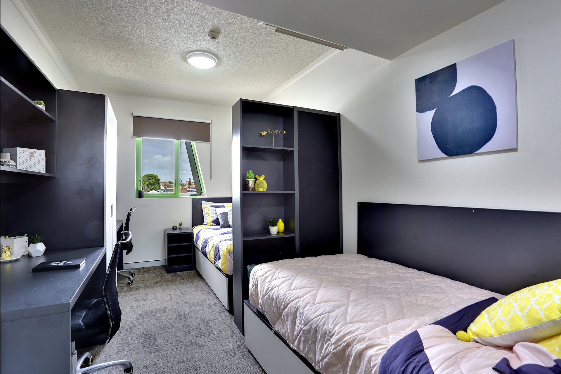  King Single Bed, Twin Room In 16 Bed Apartment  -  Scape Tribune  - Gallery -  1
