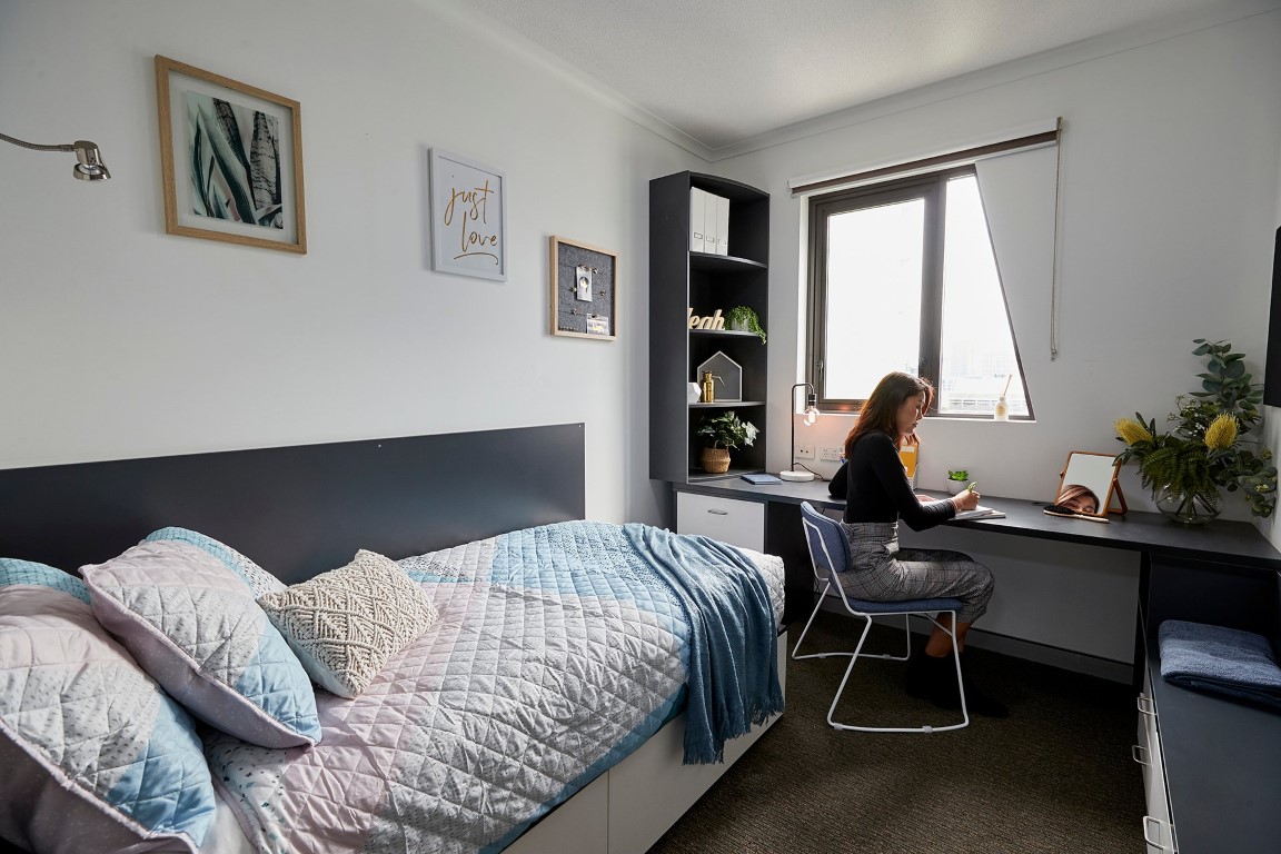  King Single Bed, Shared Apartment, 4 Bed Apartment With Ensuite  -  Scape Tribune  - Gallery -  1