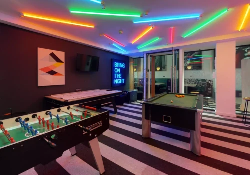 iQ Hammersmith - Gallery - 11