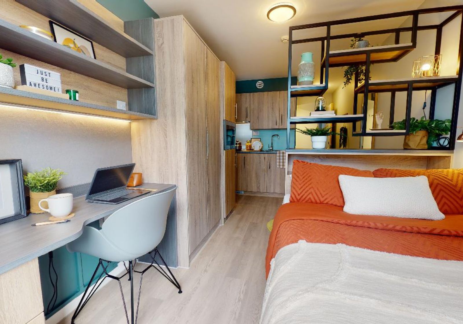  Silver Studio Plus  -  iQ Hammersmith  - Gallery -  1